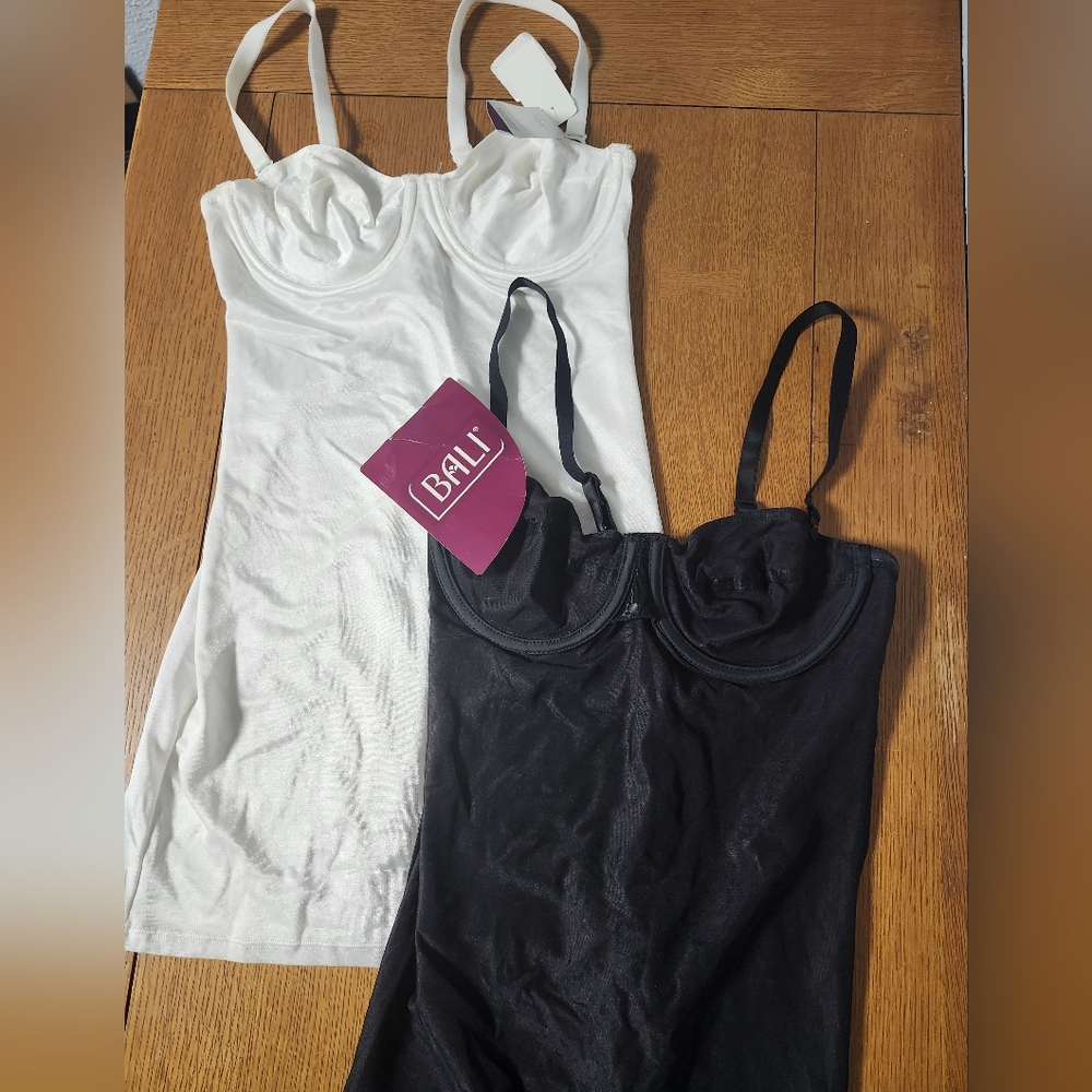 Bali Women's Black and White Tops